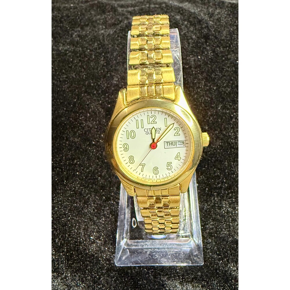 Vintage Citizen Quartz Day Date Watch Ladies 25mm - Japan Movt 1002-D29341990s